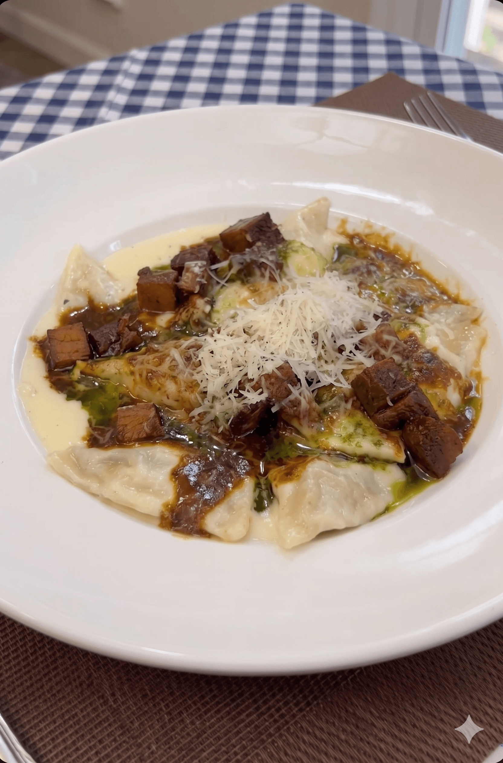 Plato del menú de almuerzo en L'Intrusa